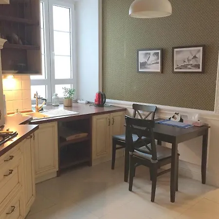 Poznanska Street Apartment Warsaw