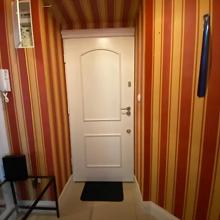 Poznanska Street Apartment Warsaw